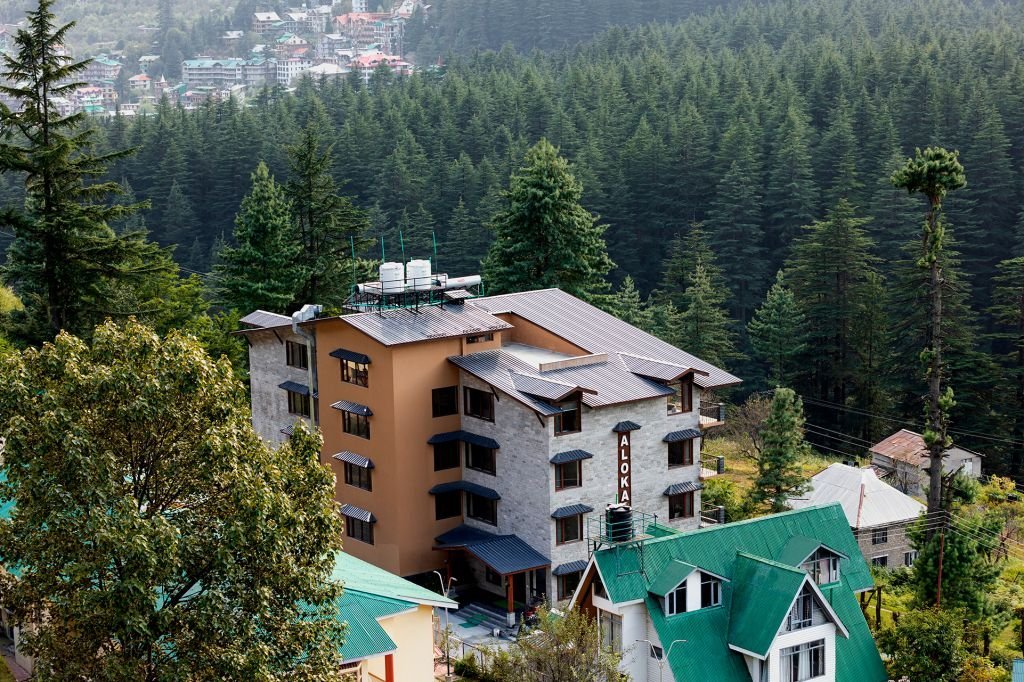 choosing the finest hotel in manali for your dream vacation.jpg